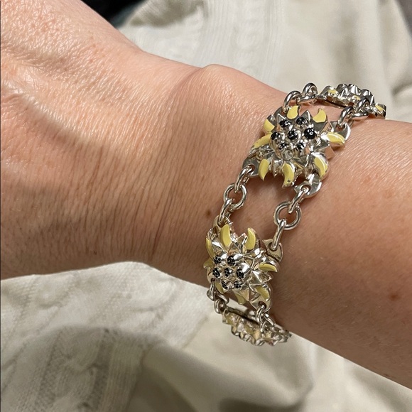 Vintage Silver and Yellow Floral Bracelet - Picture 2 of 5